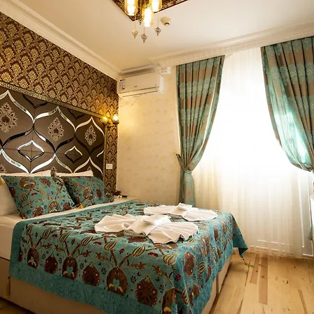 מלון Paris Garden 3*