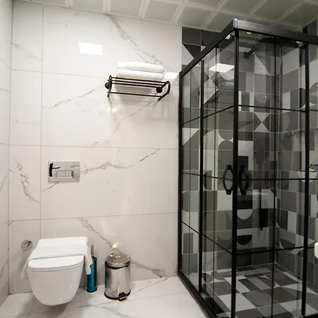 Paris Garden B&B 3*