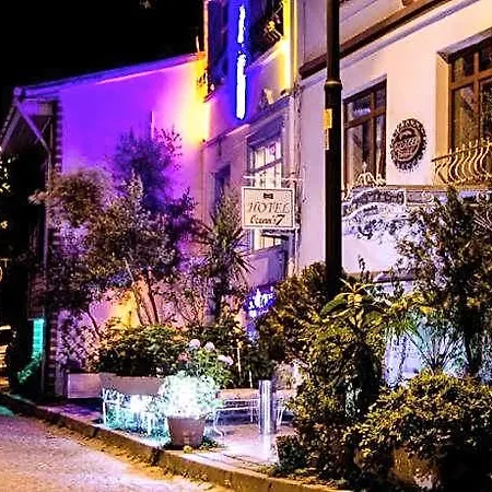 Paris Garden Otel