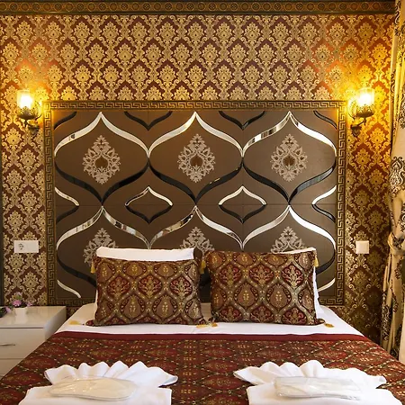 Paris Garden 3*
