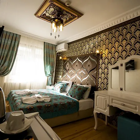 Hotel Paris Garden