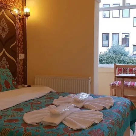 Hotel Paris Garden