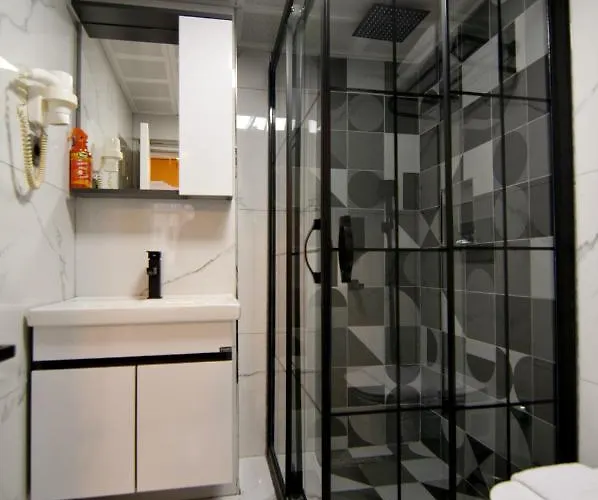 Paris Garden فندق